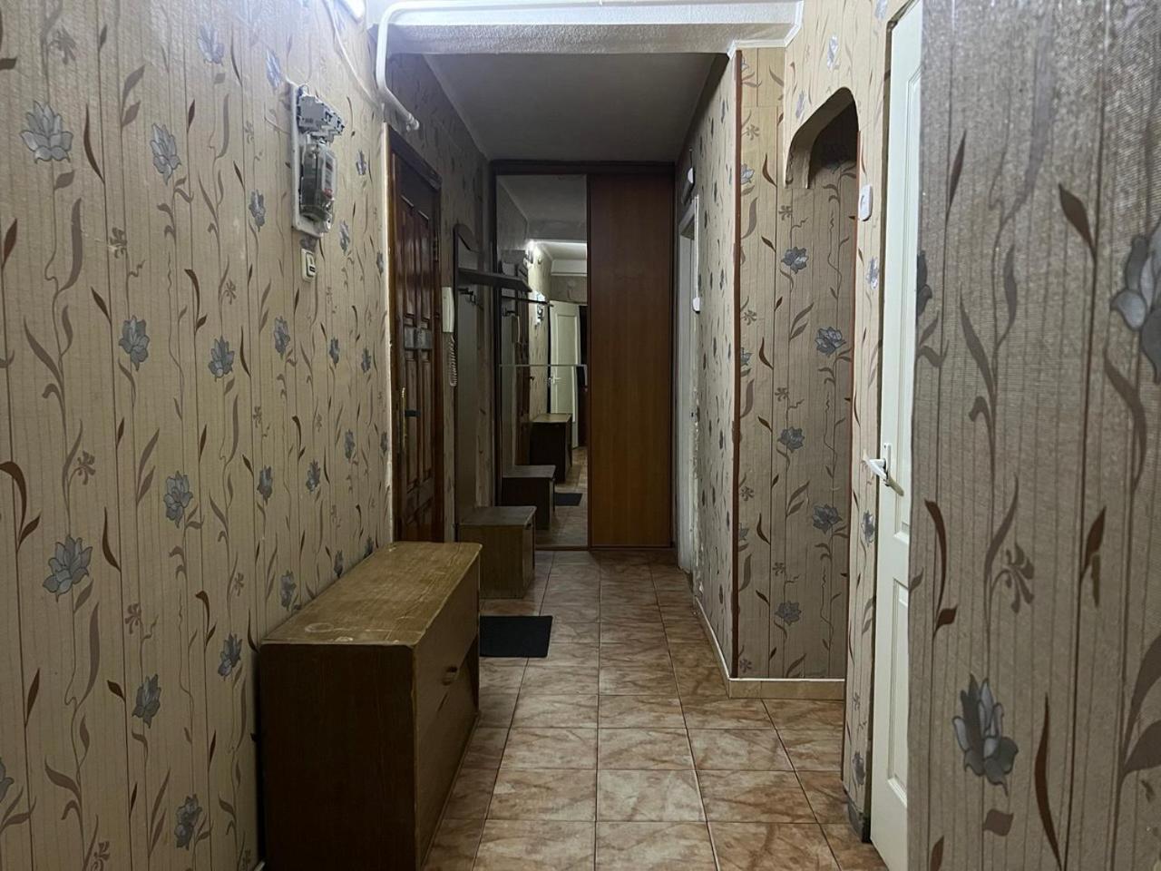 Квартира Эконом-Класса Возле Метро Левобережная Κίεβο Εξωτερικό φωτογραφία