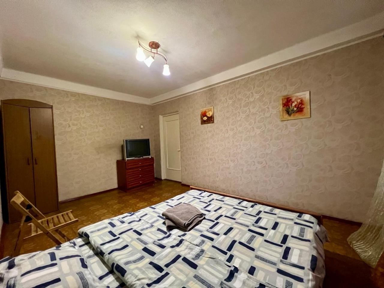Квартира Эконом-Класса Возле Метро Левобережная Κίεβο Εξωτερικό φωτογραφία
